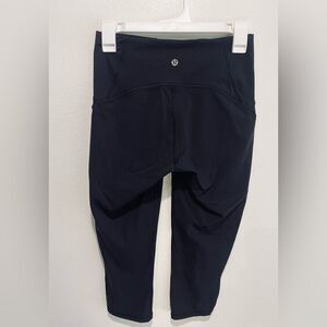 Lululemon cropped leggings black activewear casual summer Women’s 6